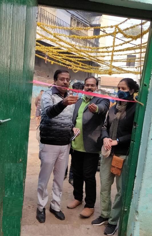 कार्यक्रम का उदघाटन फीता काट कर  उपायुक्त उद्योग कानपूर नगर   श्री विकास सिंघल  जी   और संस्था अध्यक्ष मनोज आनंद जी के  द्वारा किया गया